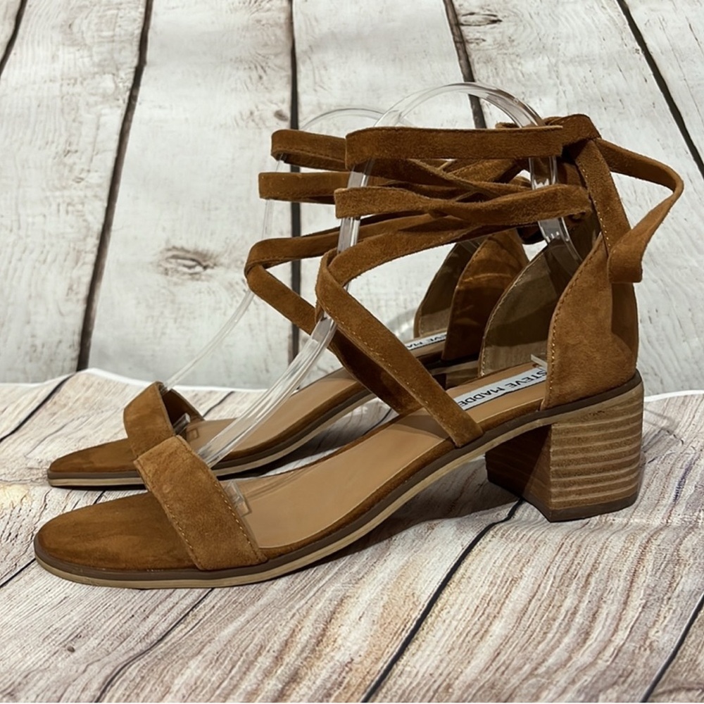 Steve Madden Tan Sandals with Ankle Tie - Picture 5 of 9